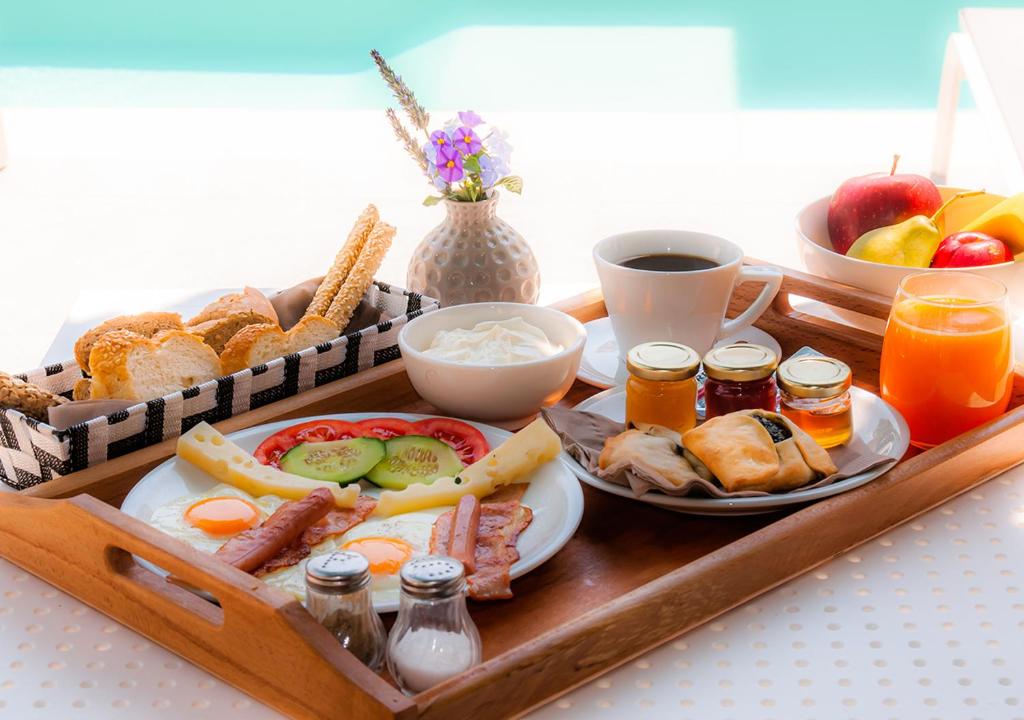 Epavli Boutique Breakfast By The Pool